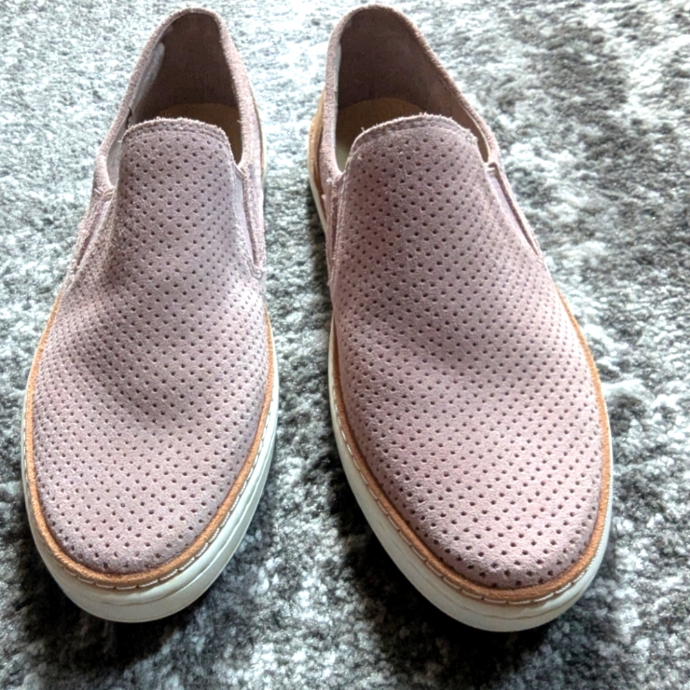 UGG🩷Suede Slip On Sneaker - Picture 4 of 9